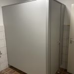 Toiletten im UG - neue Abtrennungen